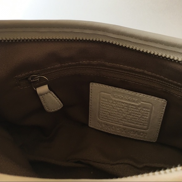 Small Coach shoulder bag - Picture 4 of 8